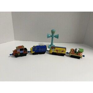 Chuggington Train Engines & Cars Lot Of 5 4 Trains 1 Post Names In Description
